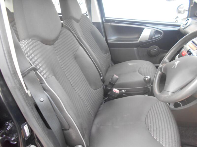PEUGEOT 107