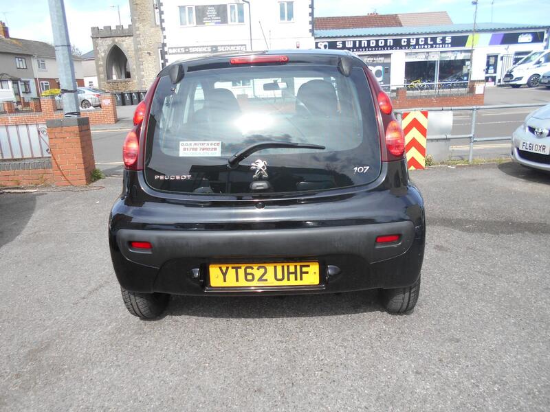 PEUGEOT 107