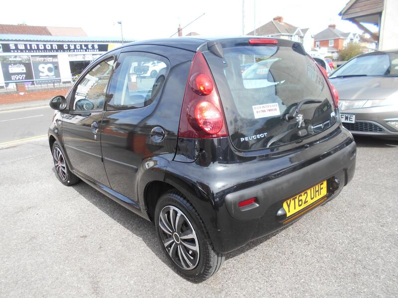 PEUGEOT 107